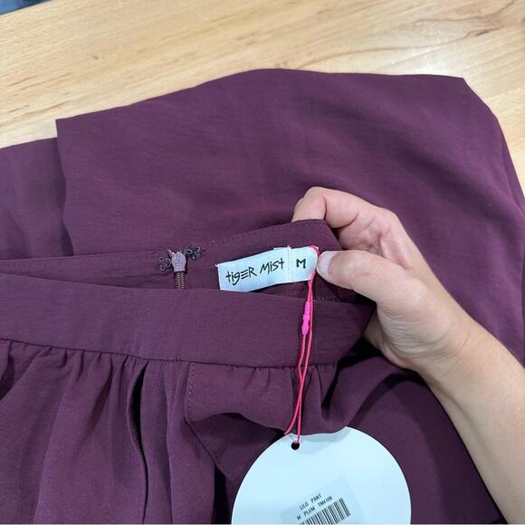 Tiger Mist Lilo Pant in Plum Split Wide Leg NWT Size medium - Picture 4 of 7